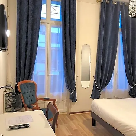Emilie Hotel 2*
